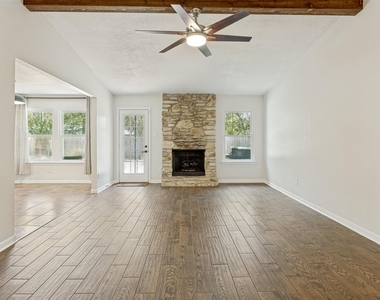 8803 Texas Sun Dr - Photo Thumbnail 1
