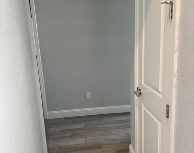 229 Waterline Drive - Photo Thumbnail 20