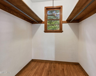2745 Forbes Street - Photo Thumbnail 15