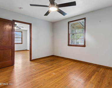 2745 Forbes Street - Photo Thumbnail 14