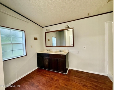 2262 Chaffee Road S - Photo Thumbnail 14