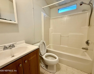 2262 Chaffee Road S - Photo Thumbnail 7