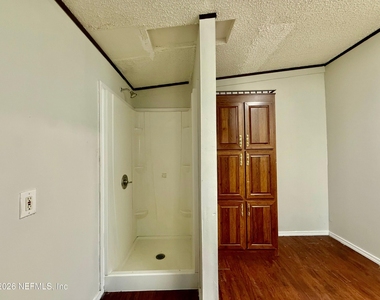 2262 Chaffee Road S - Photo Thumbnail 15