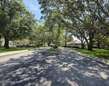 1301 W Defender Court - Photo Thumbnail 18