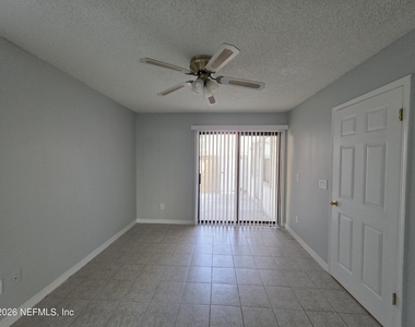 1301 W Defender Court - Photo Thumbnail 7