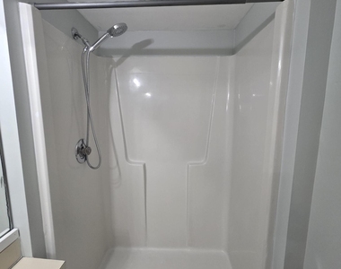 1301 W Defender Court - Photo Thumbnail 9
