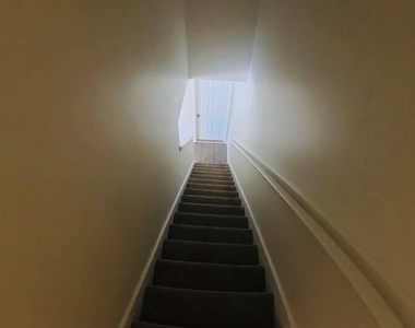 515 Hopewell Drive - Photo Thumbnail 8