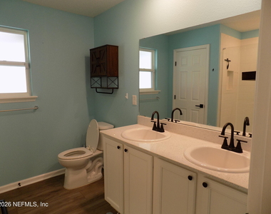 8150 Guild Way - Photo Thumbnail 15