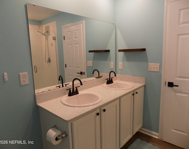 8150 Guild Way - Photo Thumbnail 17