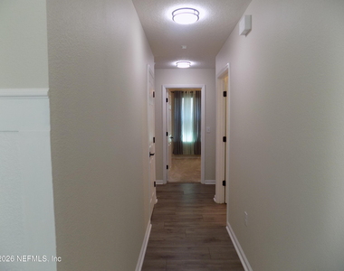 8150 Guild Way - Photo Thumbnail 6