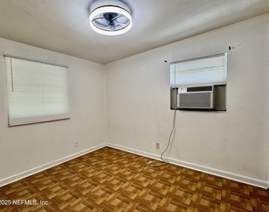 1851 Doyon Court - Photo Thumbnail 7