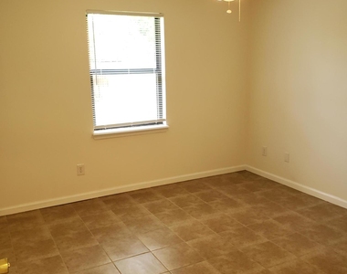 2642 San Francisco Boulevard - Photo Thumbnail 15