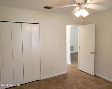 2642 San Francisco Boulevard - Photo Thumbnail 16