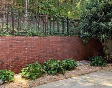 1207 Dunwoody Village Drive - Photo Thumbnail 19