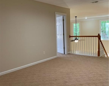 1207 Dunwoody Village Drive - Photo Thumbnail 12