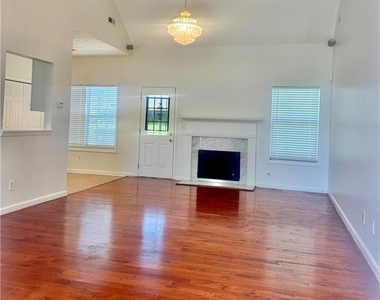 1815 Jeffery Court - Photo Thumbnail 1