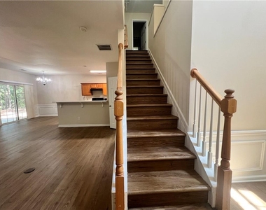3051 Hartright Bend Court - Photo Thumbnail 7