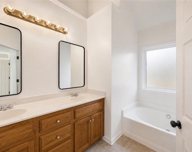 150 Mountain Vista Boulevard - Photo Thumbnail 16