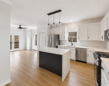 150 Mountain Vista Boulevard - Photo Thumbnail 9