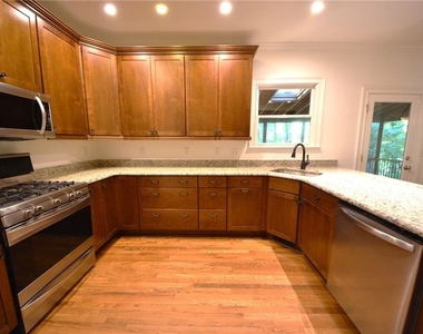 135 Brightmore Way - Photo Thumbnail 19