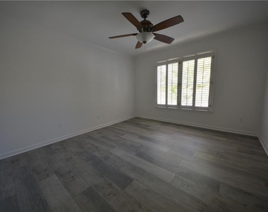 135 Brightmore Way - Photo Thumbnail 34