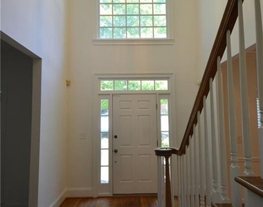 135 Brightmore Way - Photo Thumbnail 4