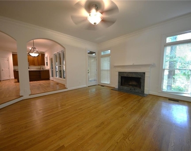 135 Brightmore Way - Photo Thumbnail 13