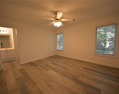 135 Brightmore Way - Photo Thumbnail 41