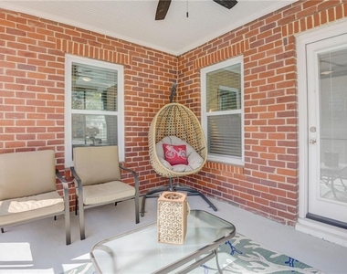 711 Campbell Circle - Photo Thumbnail 4