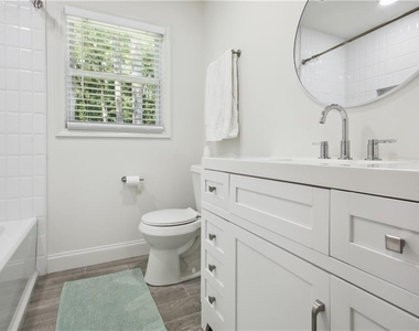 2832 Riderwood Drive - Photo Thumbnail 14