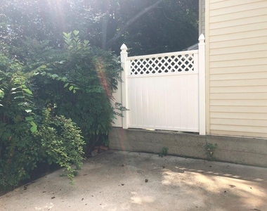 2260 Newport Landing - Photo Thumbnail 16