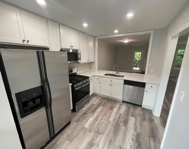 2260 Newport Landing - Photo Thumbnail 2