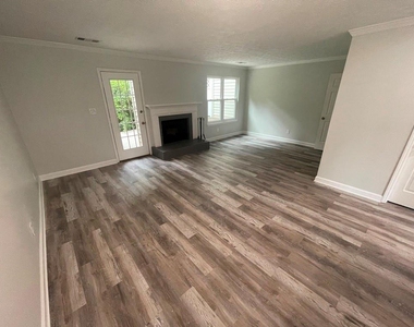 2260 Newport Landing - Photo Thumbnail 5