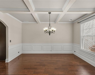 882 Nestling Drive - Photo Thumbnail 7