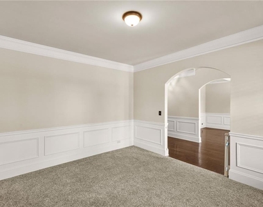 882 Nestling Drive - Photo Thumbnail 6