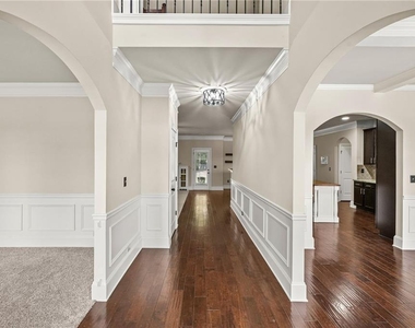 882 Nestling Drive - Photo Thumbnail 4