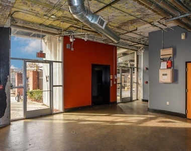 505 Whitehall Street - Photo Thumbnail 2
