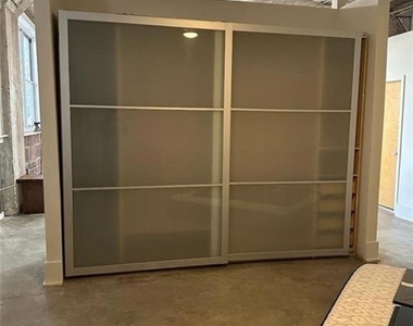505 Whitehall Street - Photo Thumbnail 7