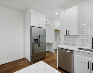 405 4th Street Ne - Photo Thumbnail 7