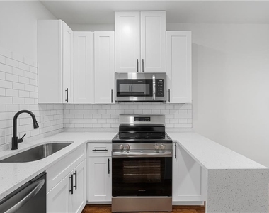 405 4th Street Ne - Photo Thumbnail 4