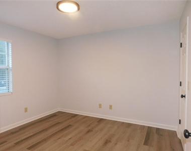 37 A Rock Garden Place - Photo Thumbnail 8
