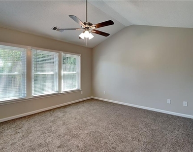 379 Darter Run Nw - Photo Thumbnail 6
