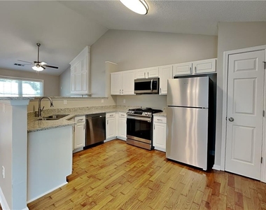 379 Darter Run Nw - Photo Thumbnail 3