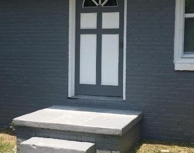 3728 Loren Drive - Photo Thumbnail 1