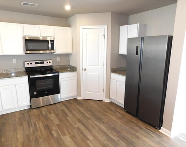 343 Indian Lake Trail - Photo Thumbnail 8