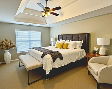 1215 Grey Rock Way - Photo Thumbnail 9