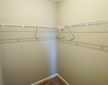 1215 Grey Rock Way - Photo Thumbnail 22
