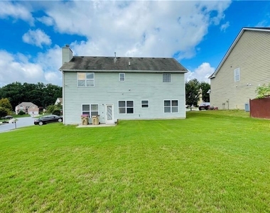 1215 Grey Rock Way - Photo Thumbnail 24