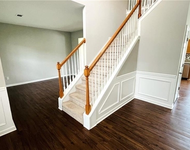 1215 Grey Rock Way - Photo Thumbnail 1