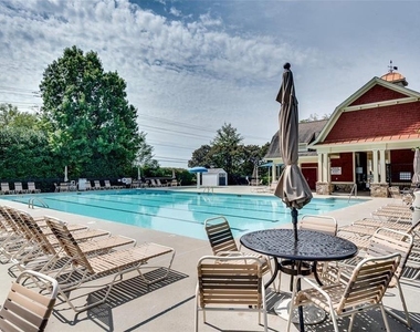 1215 Grey Rock Way - Photo Thumbnail 31